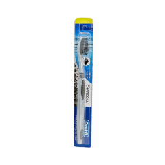 Oral-B Fresh Clean With Charcoal Extracts Toothbrush-1N